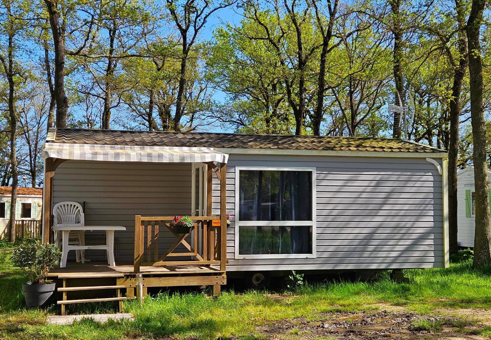 Bungalow Cosy Equipe La Boissiere-de-Montaigu 外观 照片